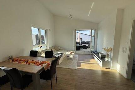 Moderne 2,5 Zimmerwohnung mit schöner Terrasse - Nürnberg Rehhof