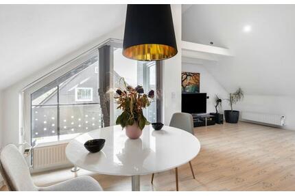 Dachgeschosswohnung mit Dachterrasse und Privatgarten - Bretzfeld