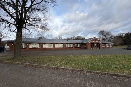 Wiesengrundhalle Veranstaltungsort für die Region zwischen den Meeren zentral in SH Kellinghusen