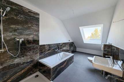 Wohnung zum Kaufen in Borna 199.500,00 € 95 m²