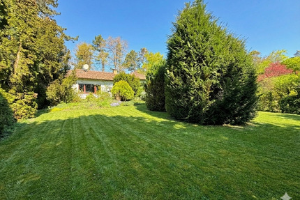 Maichingen Landhaussiedlung: Bungalow mit Ausbaureserve oder Bauplatz für Zweifamilienhaus - Sindelfingen