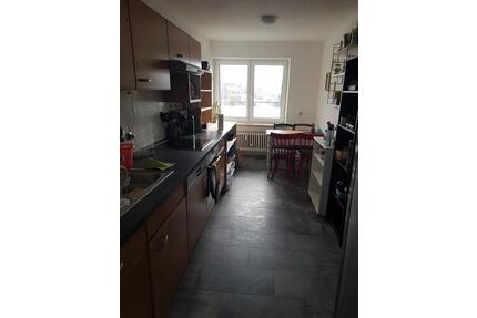 Möbliertes Zimmer mit Balkon in einer WG ab 16.04.26 frei - Kempten (Allgäu) Auf der Halde