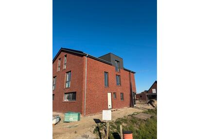 Erstbezug: Moderne Neubau-DHH (170m²) - Nordhorn Bakelde