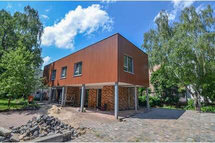 Wohnung zum Kaufen in Halle 460.000,00 € 96.34 m²