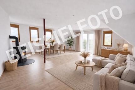 4 Zimmer, Dachgeschosswohnung, frisch renoviert. - Drei Gleichen