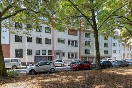 Haus zum Kaufen in Krefeld 598.000,00 € 298 m²