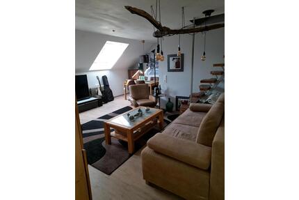 2 Zimmer Dachgeschoss Wohnung in Lützenkirchen Mitte - Leverkusen Bergisch Neukirchen
