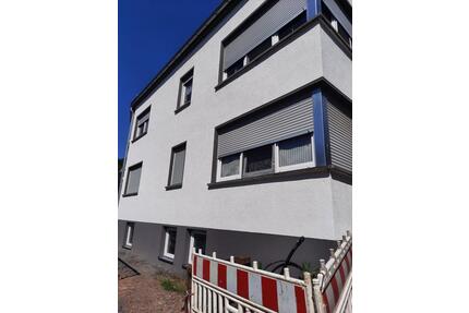 STOP!! SEHR SCHÖNE ZWEIZIMMERWOHNUNG IN SCHULD ZU VERMIETEN