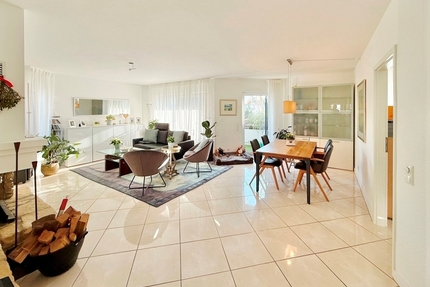 Hochwertige 3-Zimmer-Eigentumswohnung mit zwei Balkonen in begehrter Lage von Frankfurt-Sachsenhausen