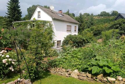 Haus in ruhiger Lage - 400.000,00&nbsp;EUR Kaufpreis, ca.&nbsp; 136,00&nbsp;m&sup2; in Porta Westfalica (PLZ: 32457)