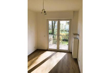 Erstbezug nach Sanierung 4 Zimmer Süd-Balkon Garage Köln-Ostheim
