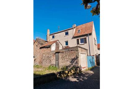 Haus zu Verkaufen - 225.000,00&nbsp;EUR Kaufpreis, ca.&nbsp; 105,50&nbsp;m&sup2; in Essingen (PLZ: 76879)