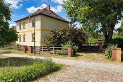 Stolzes 30er Jahre Haus auf riesigem Grundstück mit Nebengelassen (SANIERUNGSBEDÜRFTIG) - Michendorf