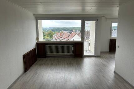 Gepflegte 3-Zimmer-Wohnung mit EBK in Saarbrücken-Malstatt