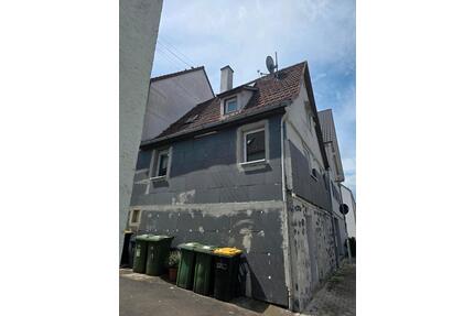 Einfamilienhaus - 275.000,00&nbsp;EUR Kaufpreis, ca.&nbsp; 132,00&nbsp;m&sup2; in Freiberg am Neckar (PLZ: 71691)
