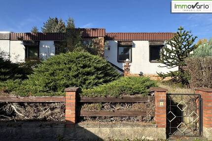 Sanierungsbedürftiger Bungalow mit großem Grundstück zu verkaufen! - Magdeburg Salbke