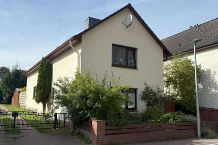 Haus zum Kaufen in Schwarzenbek 399.000,00 € 182 m²