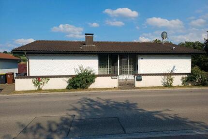 Wohnung zu vermieten - 1.500,00&nbsp;EUR Kaltmiete, ca.&nbsp; 125,00&nbsp;m&sup2; in Langenneufnach (PLZ: 86863)