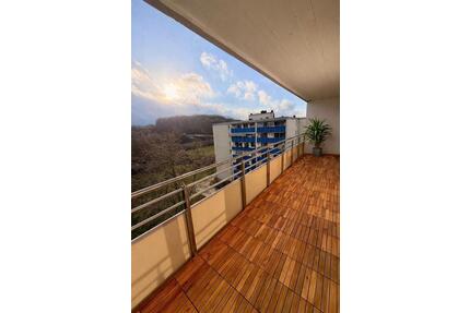 Moderne, lichtdurchflutete 2-Zimmer-Wohnung mit großem Balkon - Eschweiler