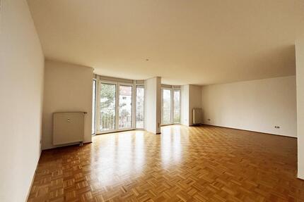 Lichtdurchflutete 3-Zimmer-Wohnung nahe Hofgarten – mit TG-Stellplatz & neuer EBK - Bayreuth City