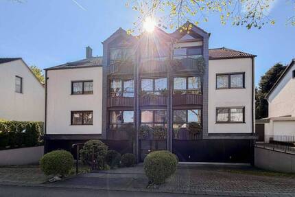 Großzügige Terrassenwohnung mit Garten, Garage und Stellplatz - Köln Porz