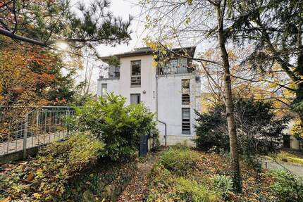 Top-Gartenwohnung Weißer Hirsch: Su?dterrasse, Marmor, 12 €m² Miete & Tiefgarage - Dresden Bühlau/Weißer Hirsch