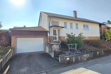 Haus zum Kaufen in Coburg 360.000,00 € 200 m²