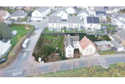 Grundstück zu verkaufen in Niederkassel 651.000,00 € 1203 m²