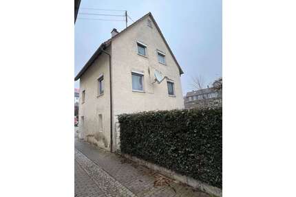 Haus zum Mieten in Ehingen 660,00 € 80 m²