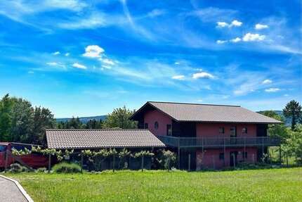 Haus zum Kaufen in Rattiszell 644.000,00 € 230 m²