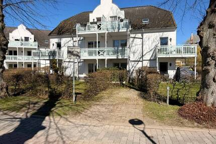 Wohnen mit kleinem Garten und Terrasse - Ostseebad Nienhagen
