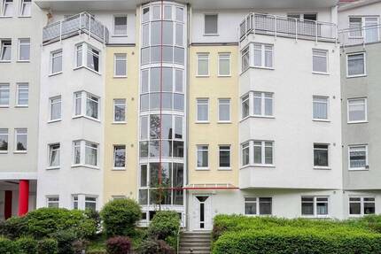 Ihr neues Zuhause in Potsdam: Charmante Maisonette mit Balkon, Garage und viel Wohnqualität