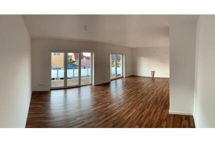 Moderne 2,5 Zimmer Komfort Wohnung mit Fußbodenheizung und Balkon - Sassenburg