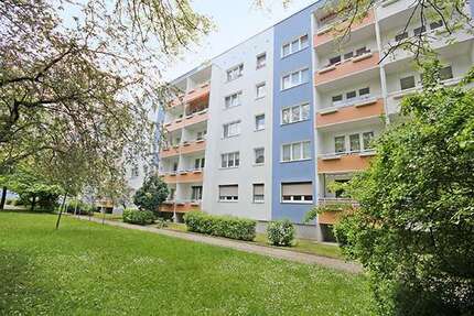 Wohnung zum Mieten in Halle (Saale) 299,00 € 49.74 m²