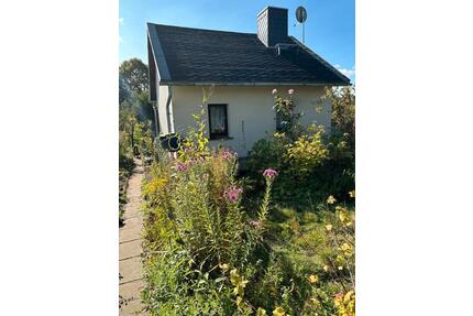 Verkaufe Gartenhaus massiv - 10.000,00&nbsp;EUR Kaufpreis, ca.&nbsp; 24,00&nbsp;m&sup2; in Papendorf (PLZ: 18059)