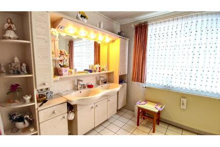 Großes komplett saniertes RMH direkt in Ansbach zu verkaufen