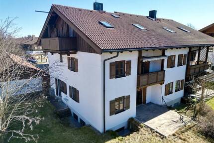 Provisionsfrei für den Käufer: Doppelhaushälfte mit ca. 203 m² Wohnfläche und 8 Zimmern - viel Platz für die ganze Familie! - Holzkirchen