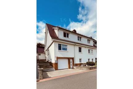 Von Privat Ein - Zweifamilienhaus Doppelhaushäfte in Herfa - Heringen (Werra)