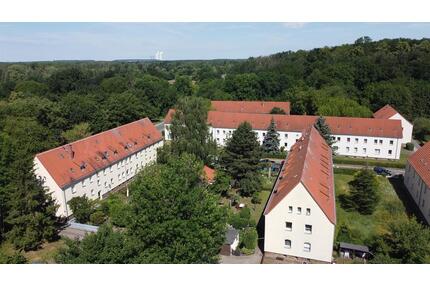 Breiter Teich und viel Grün - wir fühlen uns wohl - Borna