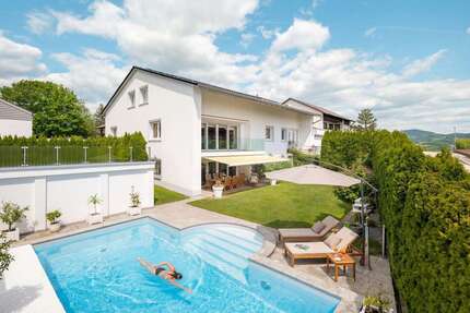 Haus zum Kaufen in Deggendorf 995.000,00 € 380 m²