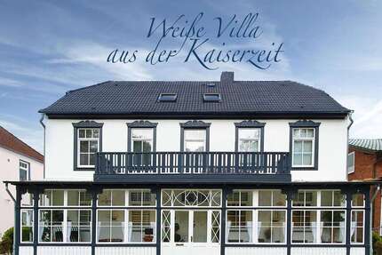 Haus zum Kaufen in Travemünde 1.400.000,00 € 369 m²