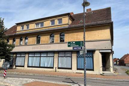 Haus zum Kaufen in Bad Wilsnack 315.000,00 € 522 m²