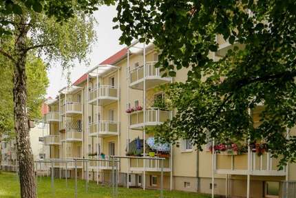 Wohnung zum Mieten in Weißenfels 305,40 € 50.9 m²