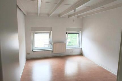 Helle 4-Zimmer-Wohnung über zwei Etagen mit viel Platz und durchdachtem Grundriss - Düren Mariaweiler-Hoven