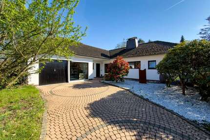 Wohnung zum Mieten in Leverkusen 2.350,00 € 145 m²