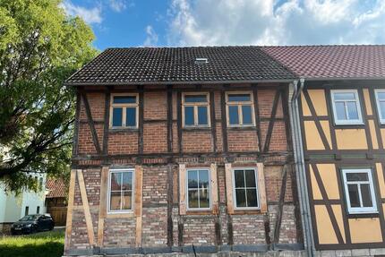 Doppelhaushälfte - 30.000,00&nbsp;EUR Kaufpreis, ca.&nbsp; 110,00&nbsp;m&sup2; in Osterwieck (PLZ: 38836) Dardesheim