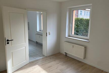 3-Raum Erdgeschosswohnung in zentraler Lage von NeukirchenPleiße - Neukirchen/Pleiße