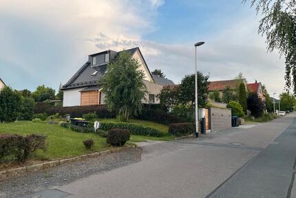 Modernisiertes Einfamilienhaus - 2.290,00&nbsp;EUR Kaltmiete, ca.&nbsp; 180,00&nbsp;m&sup2; in Heidenau (PLZ: 01809)