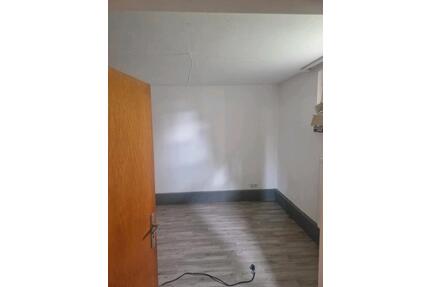 2 ZI Wohnung mit Wintergarten - 637,00&nbsp;EUR Kaltmiete, ca.&nbsp; 61,00&nbsp;m&sup2; in Keltern (PLZ: 75210)