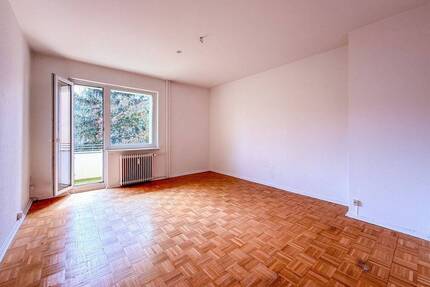 Bezugsfreie Eigentumswohnungen mit Balkon - zwischen Feuerbachstraße & Saarstraße - Berlin Steglitz